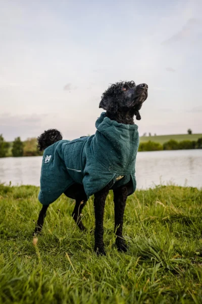 drying coat dark teal 2668 2678 61 lifestyle